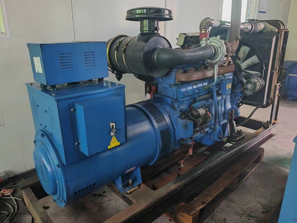 宁津100kW柴油发电机组使用多级机油有哪些优缺点？